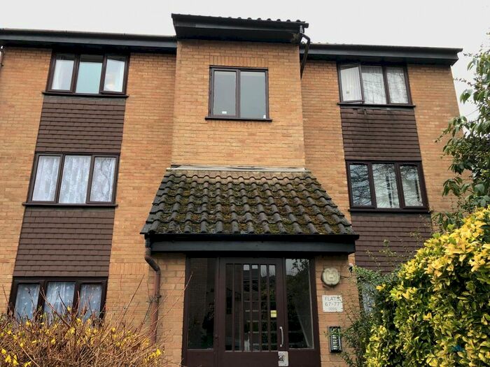 1 Bedroom Flat To Rent In Millhaven Close, Chadwell Heath, RM6