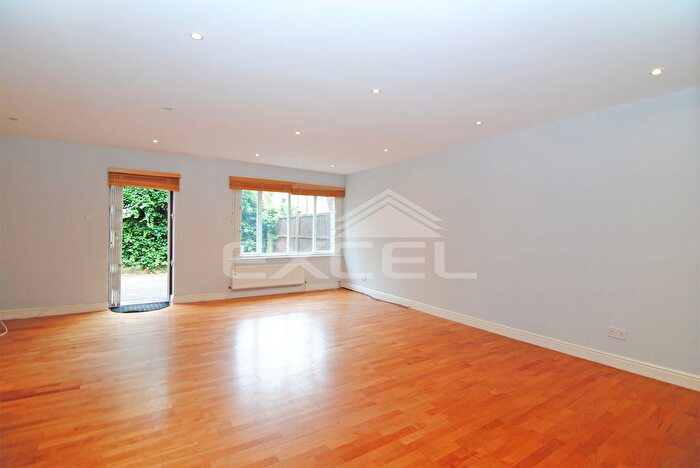 2 Bedroom Flat To Rent In Priory Road, West Hampstead, London, NW6
