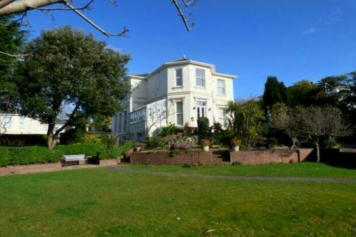 2 Bedroom Flat To Rent In Roundham Road, Paignton, TQ4