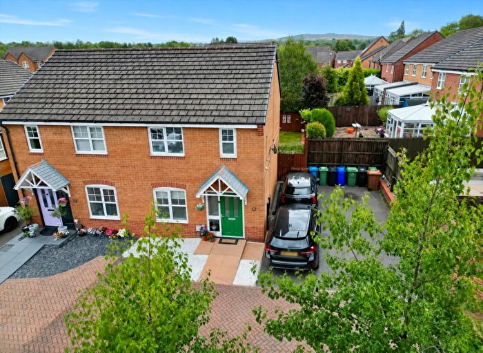 3 Bedroom Semi Detached House For Sale In Cotton Mills Drive, Hyde, Tameside, SK14