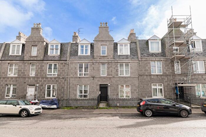 1 Bedroom Flat To Rent In Menzies Road, Torry, Aberdeen, AB11