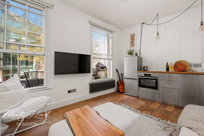 1 Bedroom Apartment For Sale In Caledonian Road, London, N1