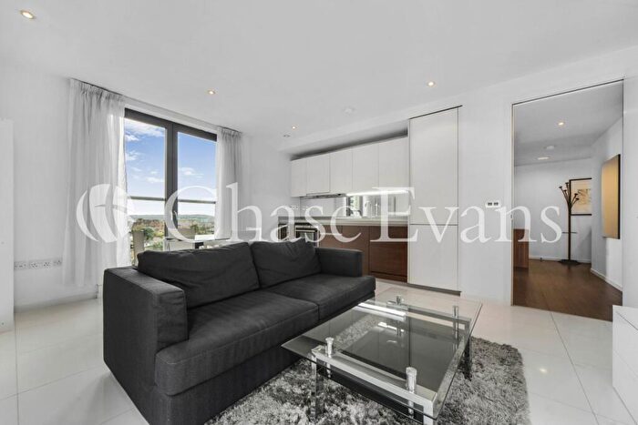 2 Bedroom Flat To Rent In Baltimore Wharf, Canary Wharf, London, E14