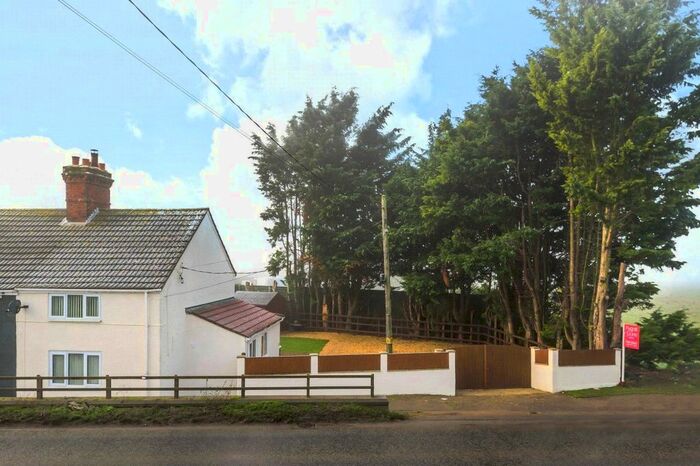 3 Bedroom Semi-Detached House For Sale In Swineshead Bridge, Swineshead, Boston, PE20