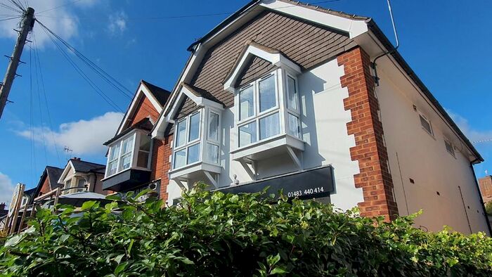 1 Bedroom Flat To Rent In Madrid Road, Guildford, GU2