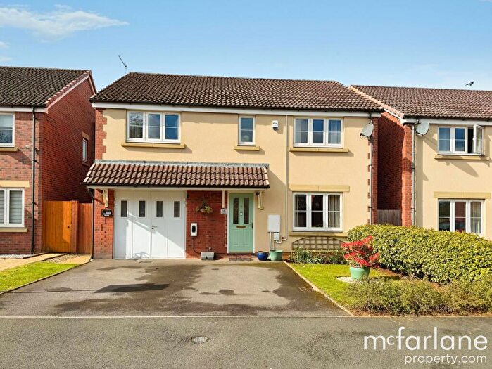 5 Bedroom Detached House For Sale In Polesdon Avenue, Coate, SN3