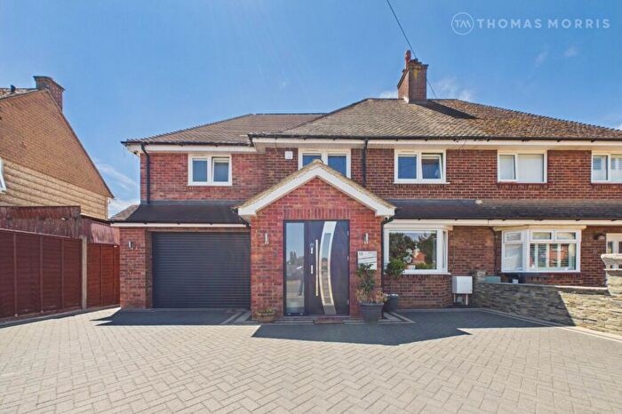 5 Bedroom Semi-Detached House For Sale In Beauchamp Close, Eaton Socon, St. Neots, Cambridgeshire, PE19
