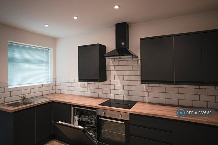 3 Bedroom Terraced House To Rent In Fielding Road, Yeovil, BA21