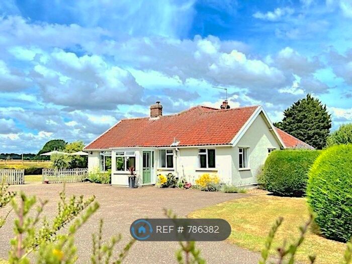 5 Bedroom Bungalow To Rent In Field Road, Norwich, NR9