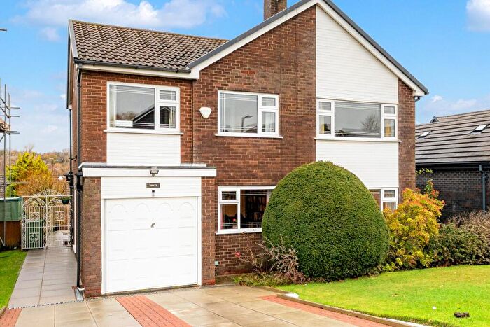 4 Bedroom Detached House For Sale In Lakelands Drive, Bolton, Lancashire, BL3