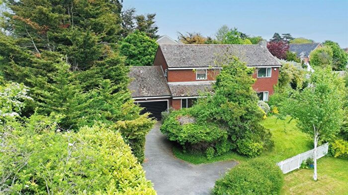 5 Bedroom Detached House For Sale In Meadow Bank, Hatfield Peverel, Chelmsford, CM3