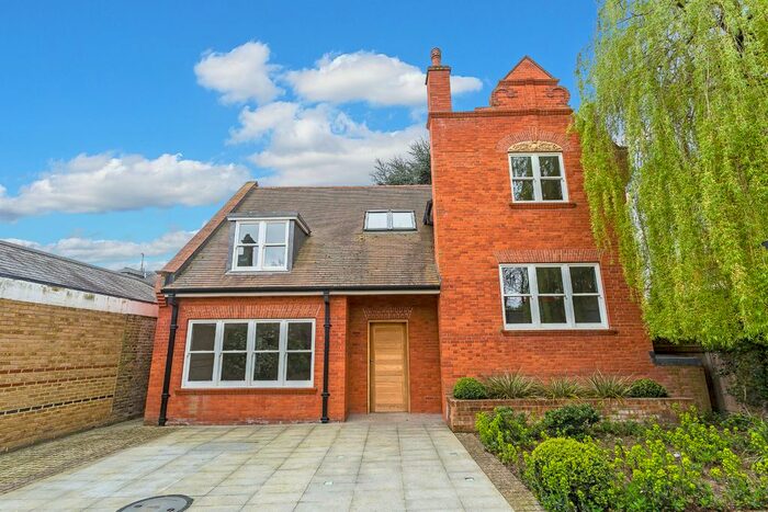 3 Bedroom Detached House To Rent In The Grange, Wimbledon Village, London, SW19