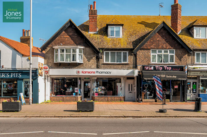 4 Bedroom Flat To Rent In Broadwater Street West, Broadwater, Worthing, West Sussex, BN14