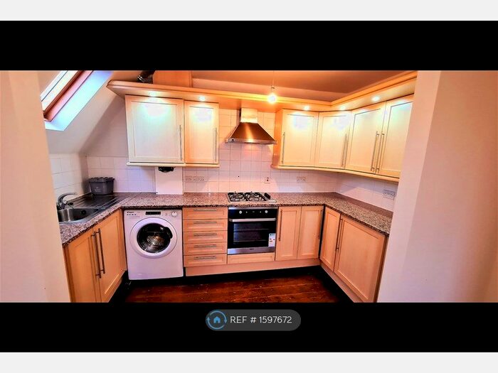 1 Bedroom Flat To Rent In Old Lansdowne Road, Manchester, M20