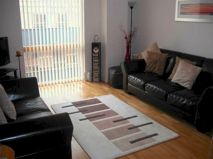 2 Bedroom Apartment To Rent In Bauhaus, City Centre, M3