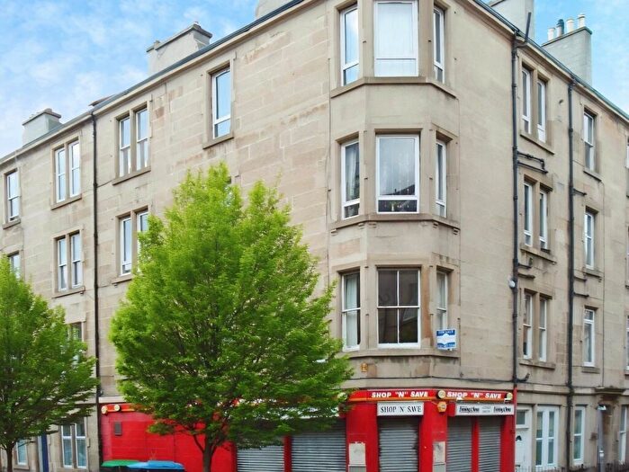 3 Bedroom Flat To Rent In Fowler Terrace, Edinburgh, EH11