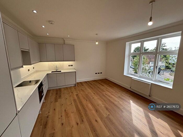 3 Bedroom Flat To Rent In High Street, Orpington, BR5