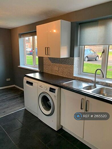 2 Bedroom Flat To Rent In Chelwood Close, Chippenham, SN14