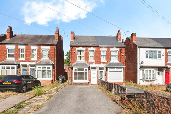 3 Bedroom Semi-Detached House For Sale In Umberslade Road, Birmingham, West Midlands, B29