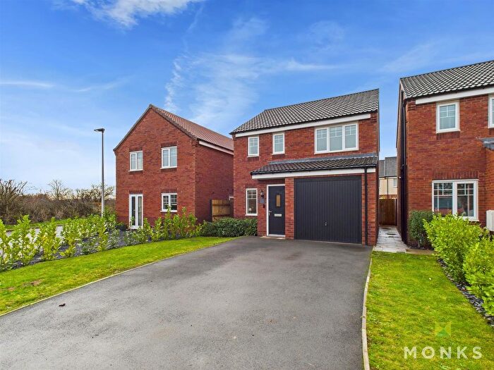 3 Bedroom Property For Sale In Howey Close, Weir Hill, Shrewsbury, SY2