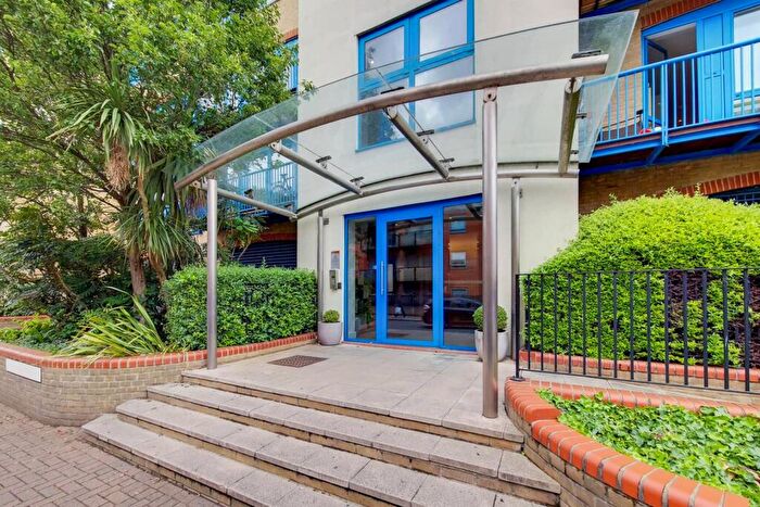 2 Bedroom Flat For Sale In Somerville Point, Rotherhithe, London, SE16