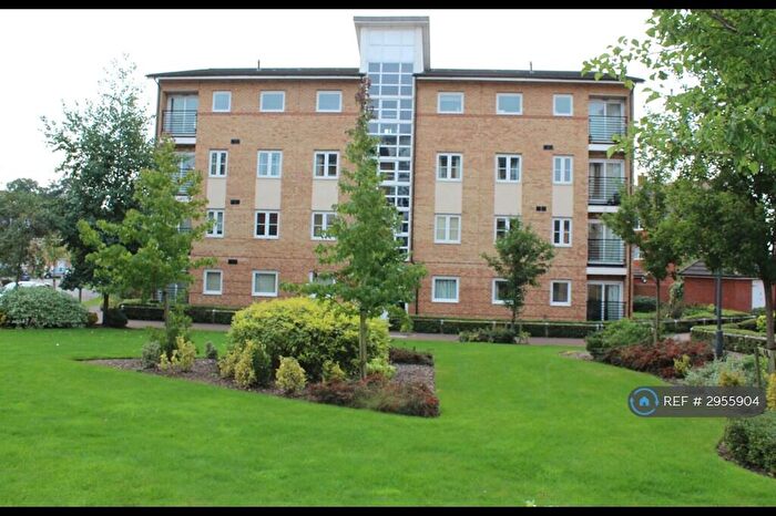 2 Bedroom Flat To Rent In St Josephs Green, Welwyn Garden City, AL7