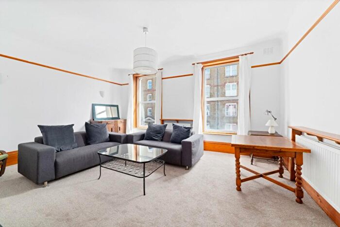 2 Bedroom Flat To Rent In Kentish Town Road, NW1