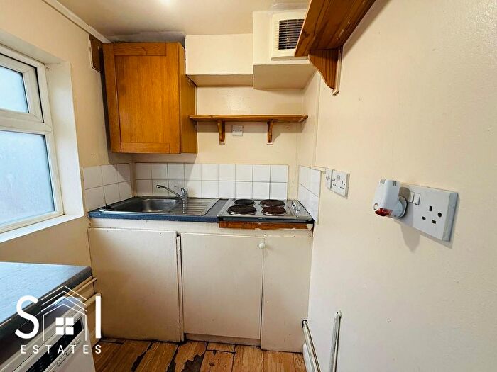 1 Bedroom Studio To Rent In West End Road, Southall, UB1