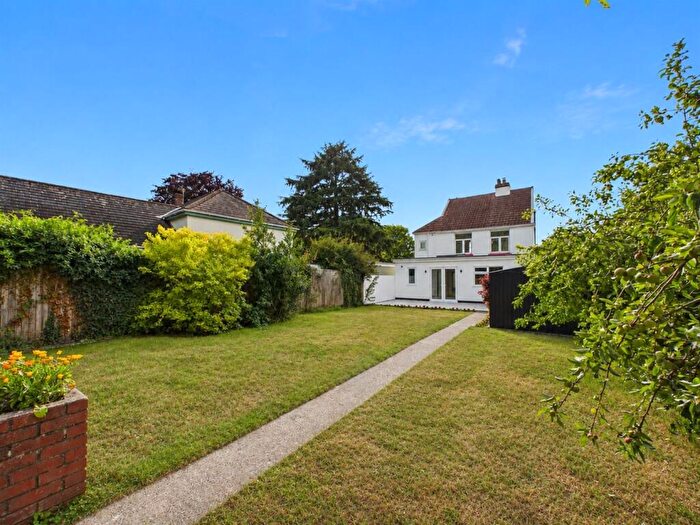 4 Bedroom Detached House For Sale In Clinton Road, Barnstaple, EX32
