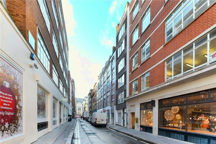 1 Bedroom Flat To Rent In Little Portland Street, London, W1W