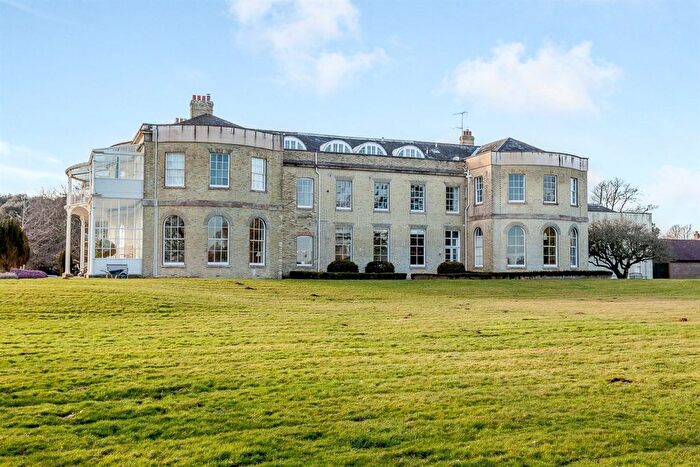 2 Bedroom Flat To Rent In Flat, Aldingbourne House, Aldingbourne Drive, Crockerhill, Chichester, West Sussex, PO18