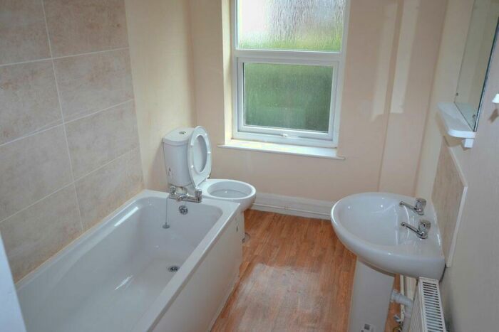 2 Bedroom Property To Rent In Student Lettings -, DE22