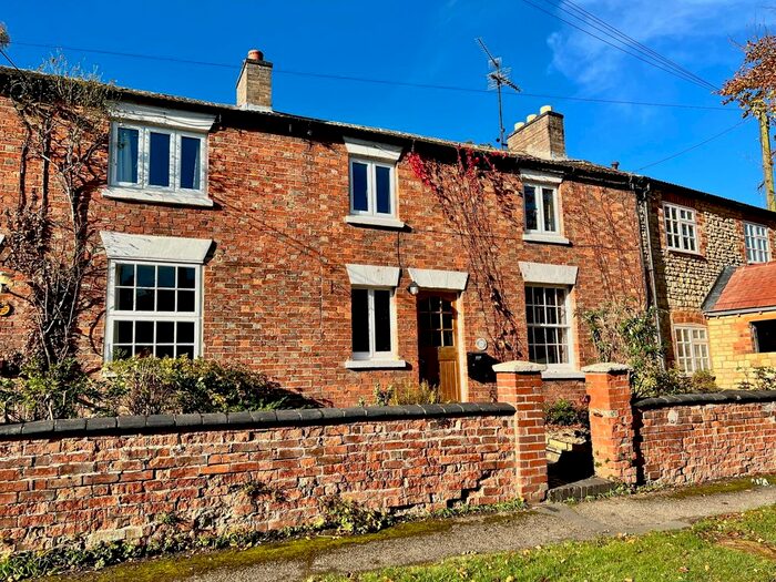 3 Bedroom Terraced House To Rent In Polopit, Titchmarsh NN14