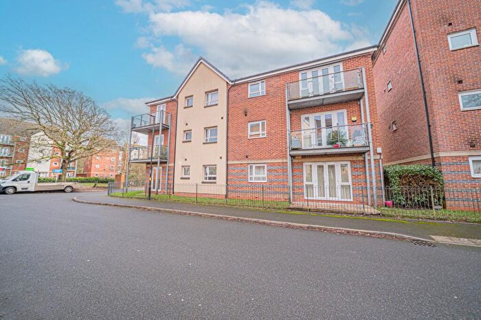2 Bedroom Apartment For Sale In Philmont Court, Coventry, CV4