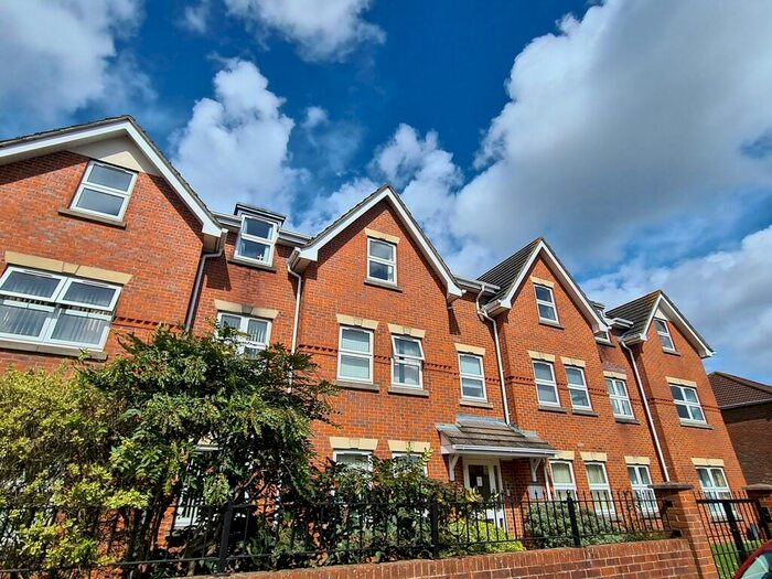 2 Bedroom Apartment To Rent In Bellemoor Road, Southampton, SO15