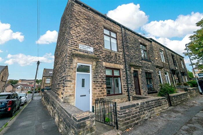 3 Bedroom Terraced House For Sale In Portland Street, Pudsey, West Yorkshire, LS28