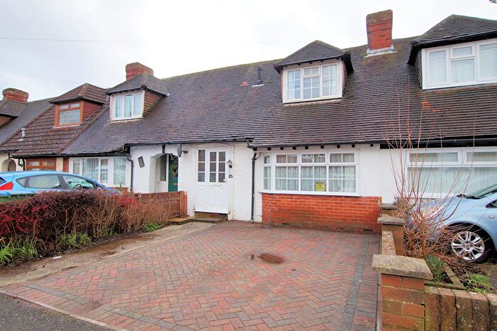 3 Bedroom Terraced House For Sale In Myrtle Avenue, Portchester, PO16