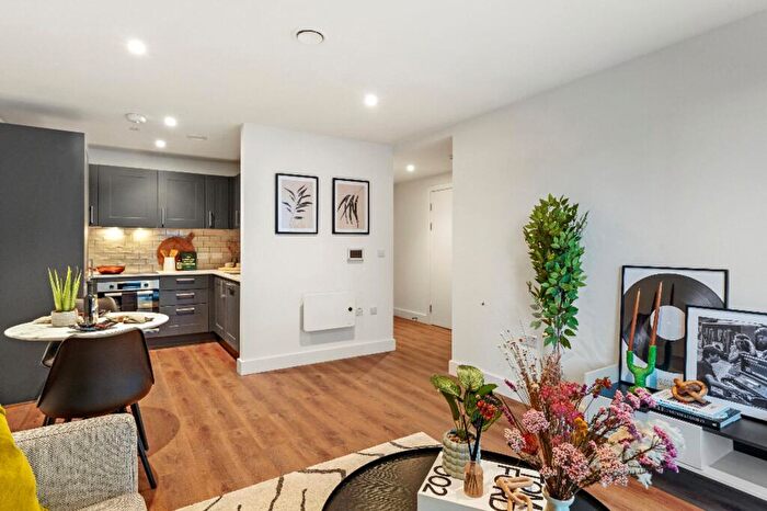 1 Bedroom Apartment To Rent In One Maidenhead, A Garden Boulevard, SL6