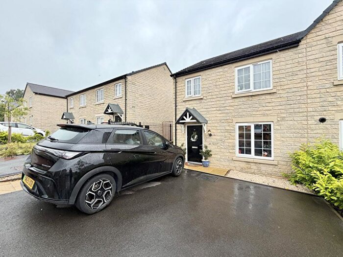 3 Bedroom Semi Detached House For Sale In Ramble Crescent, Micklefield, Leeds, LS25