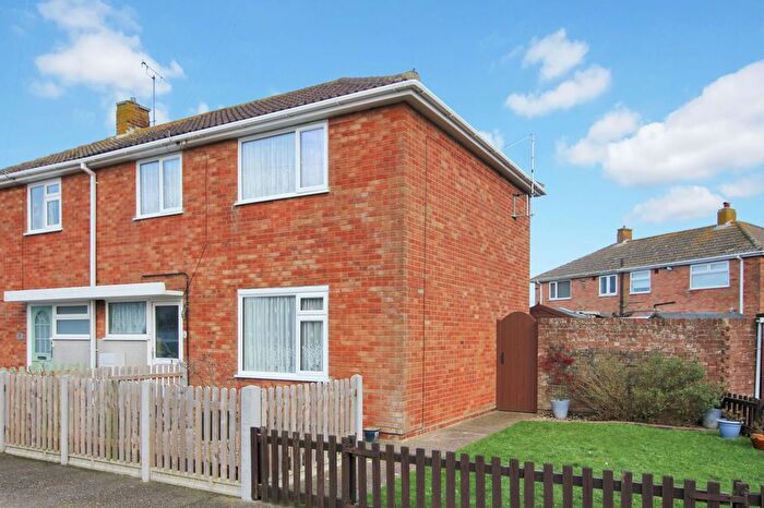 3 Bedroom Semi-Detached House For Sale In Brooks Way, Lydd, TN29