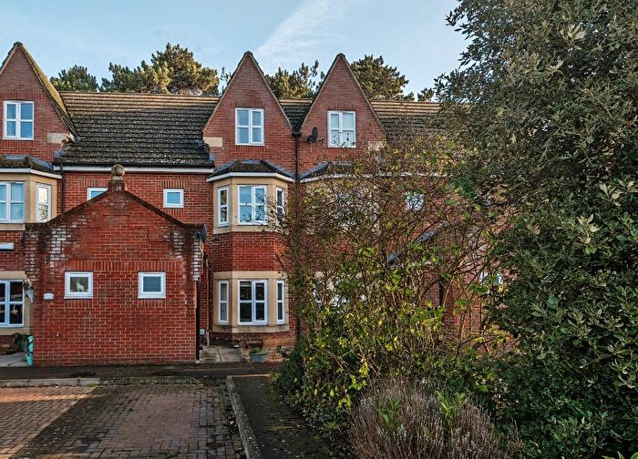 3 Bedroom Terraced House For Sale In Austin Canons, Bedford, Bedfordshire, MK42