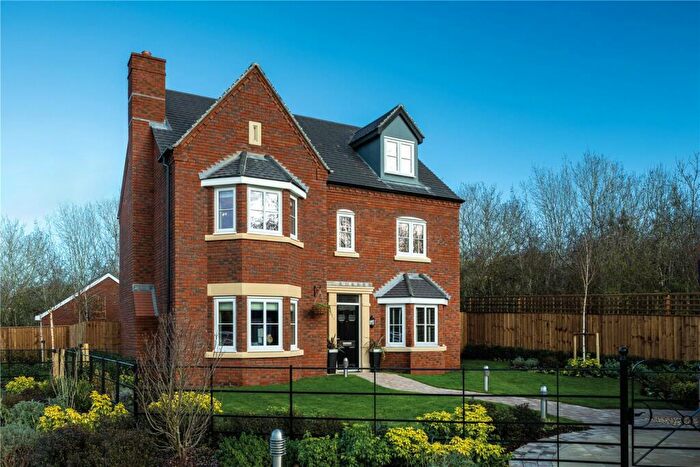 5 Bedroom Detached House For Sale In The Willows, Warwick Road, Kineton, Warwickshire, CV35