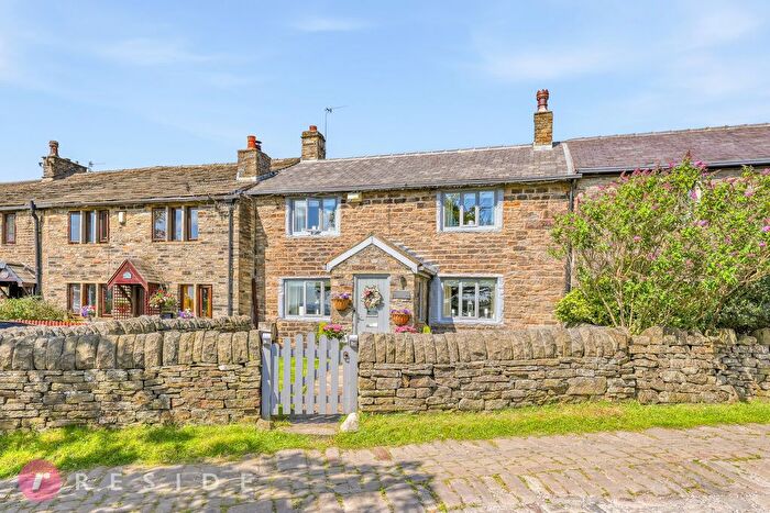 4 Bedroom Cottage For Sale In Prickshaw Lane, Whitworth, Rochdale, OL12