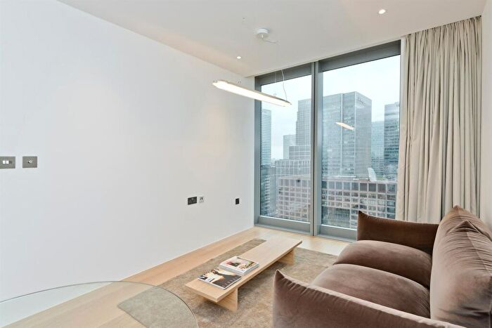 Property To Rent In The Landmark Pinnacle, E14