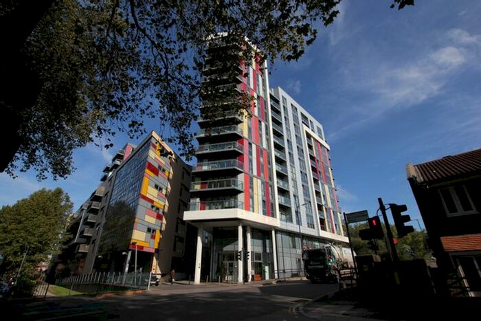 2 Bedroom Flat To Rent In Sky Apartments, Homerton Road, Hackney, E9