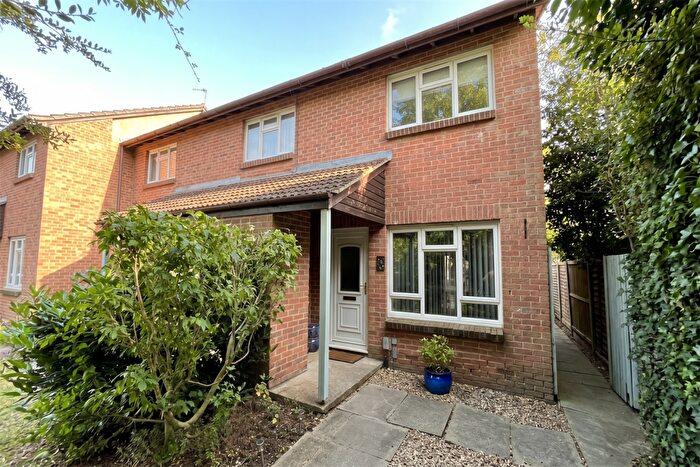 2 Bedroom Semi-Detached House To Rent In Wilsdon Way, Kidlington, Oxford, Oxford, OX5