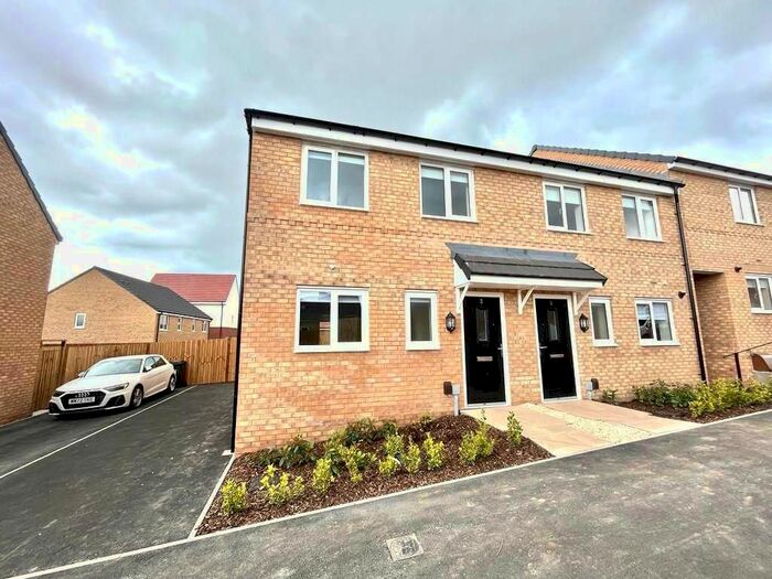 3 Bedroom Property To Rent In Slim Drive, Gedling, Nottingham, NG4