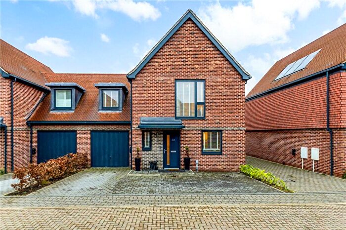 4 Bedroom Semi Detached House For Sale In Trinity Place, Cambridge, CB3