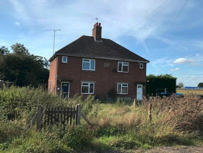 2 Bedroom Semi-Detached House For Sale In Herneside, Welney, Wisbech, Cambridgeshire, PE14