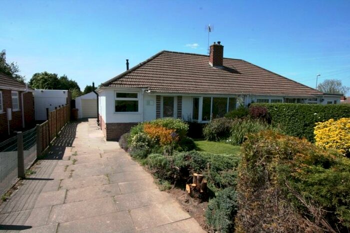 2 Bedroom Bungalow To Rent In Greenwood Road, Stoke Golding, Nuneaton, CV13